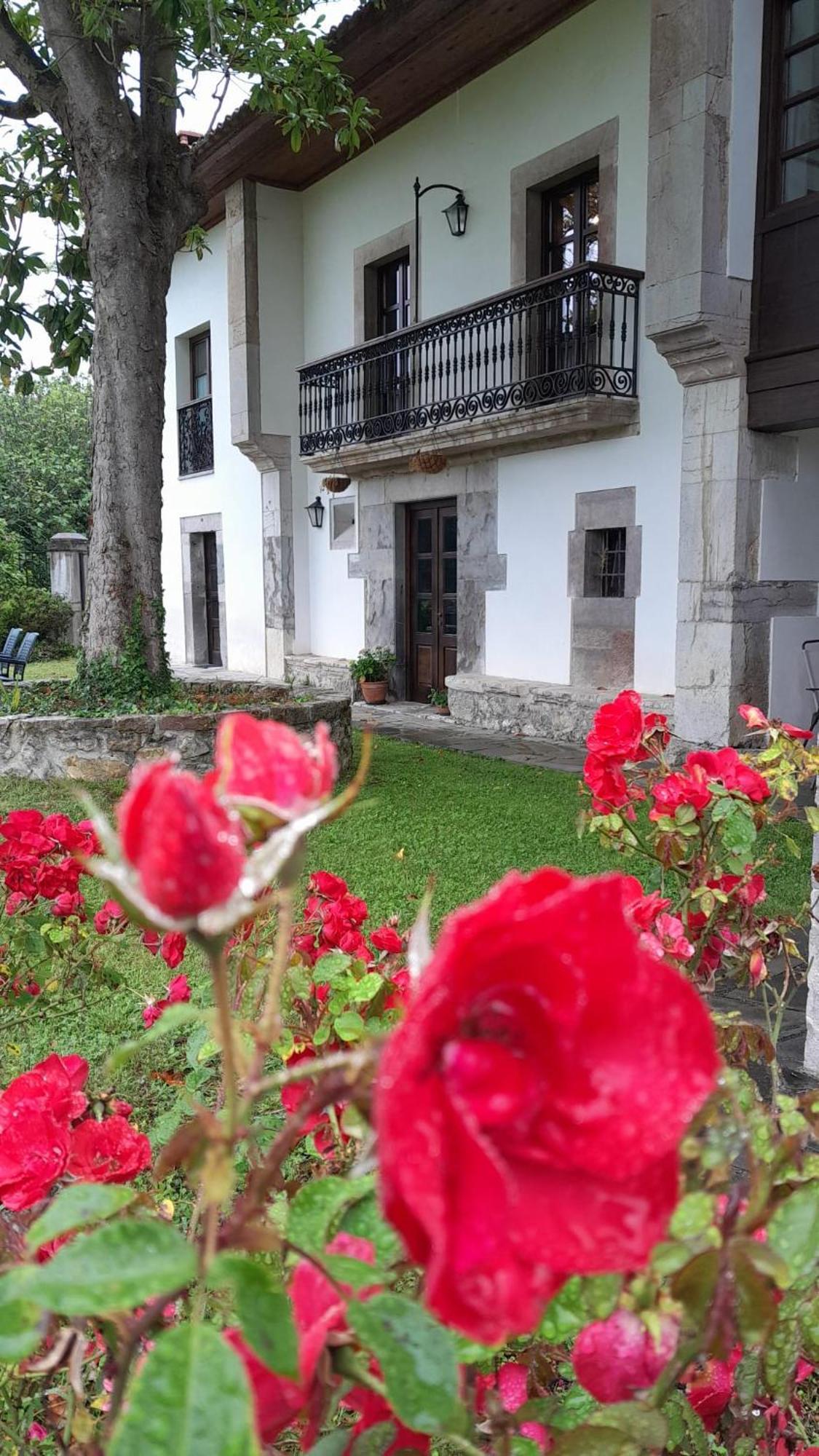 Gasthaus La Ribera De Pria Villanueva de Pria Exterior foto